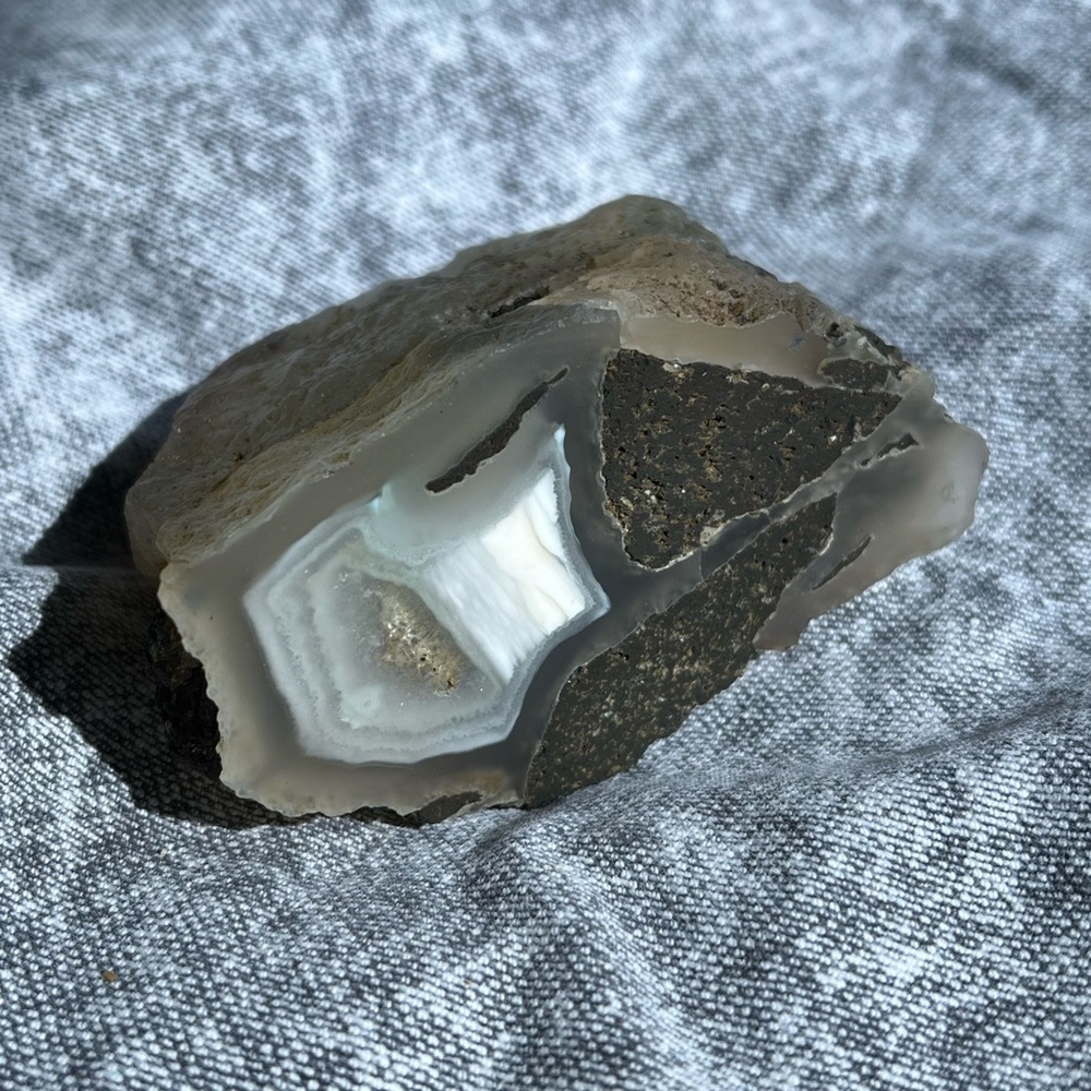 Thunderegg Oregon lava crystal mineral natural home mantle decor gemstone bundle